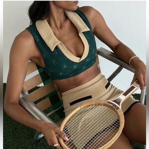 WeWoreWhat Forest Green and Beige Patterned Crop Top